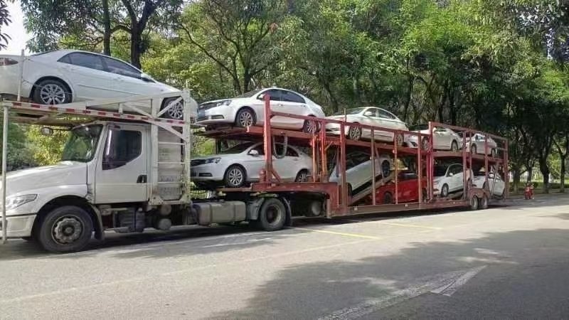 安心啟程，鑫邦轎車托運讓愛車旅行無憂